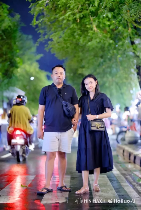Couple Practicing Kungfu in Lively Urban Setting – AI Generated Video | Hailuo AI