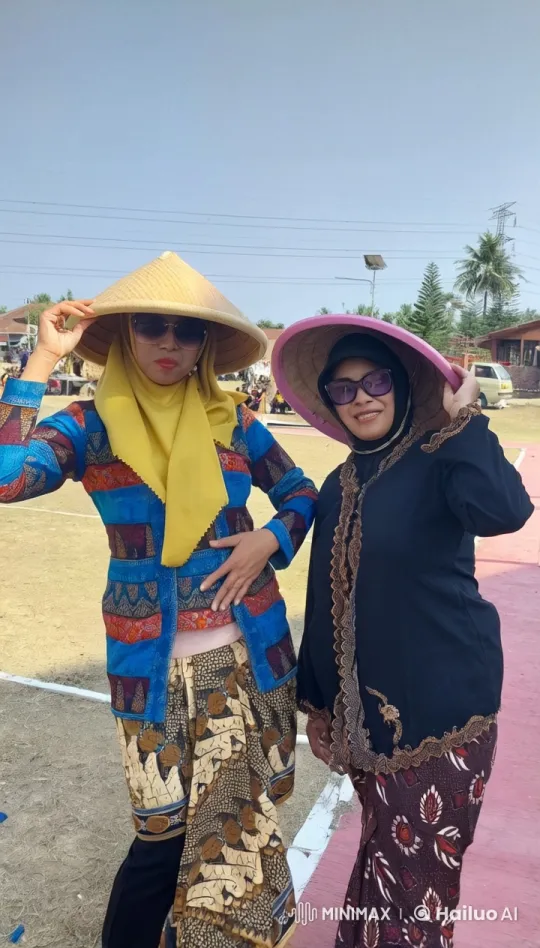 Traditional Attired Women Perform Intense Kung Fu Fight – AI Generated Video | Hailuo AI