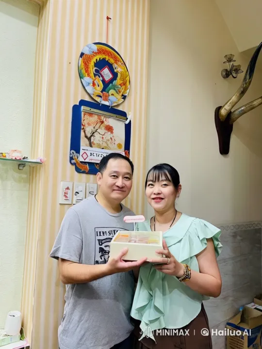Couple Enjoying Sweet Treats in Asian-Inspired Room – AI Generated Video | Hailuo AI