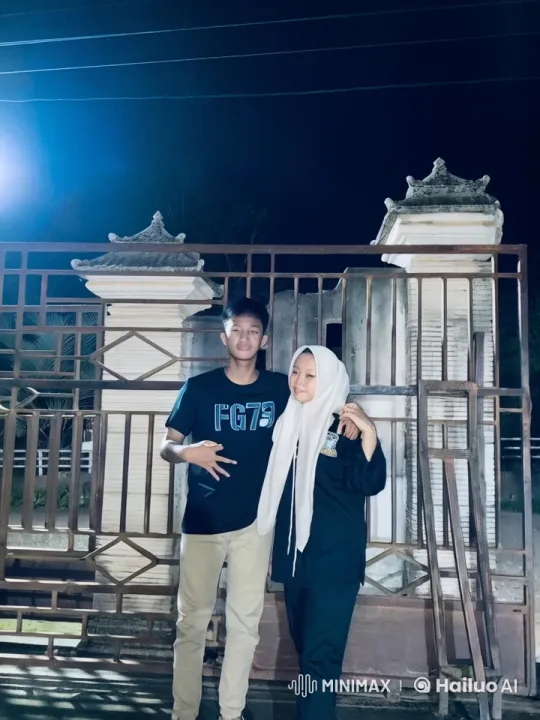 Nighttime Kung Fu Display at Decorative Gate – AI Generated Video | Hailuo AI
