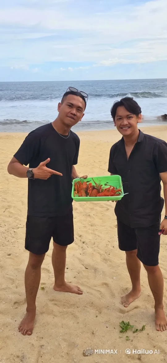 Two Friends Playfully Spar on a Beach – AI Generated Video | Hailuo AI
