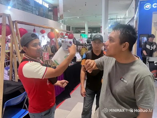 Heated Argument Between Two Men in Shopping Mall – AI Generated Video | Hailuo AI