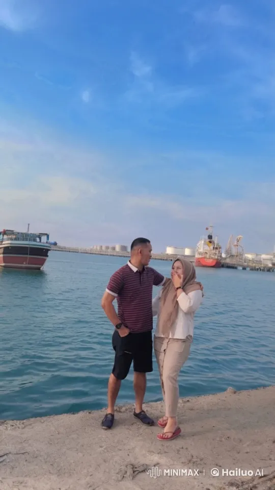 Couples display martial arts skills by the tranquil lakeside – AI Generated Video | Hailuo AI