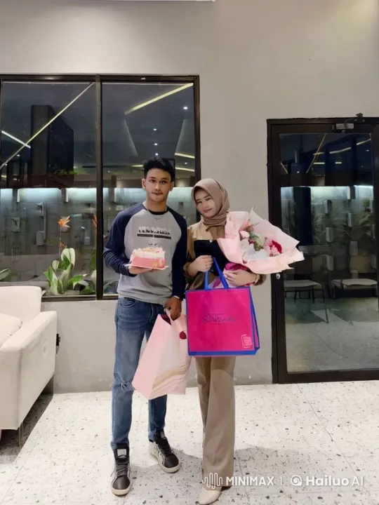 Casual Attire vs. Hijab: Stylish Kung Fu Duo – AI Generated Video | Hailuo AI
