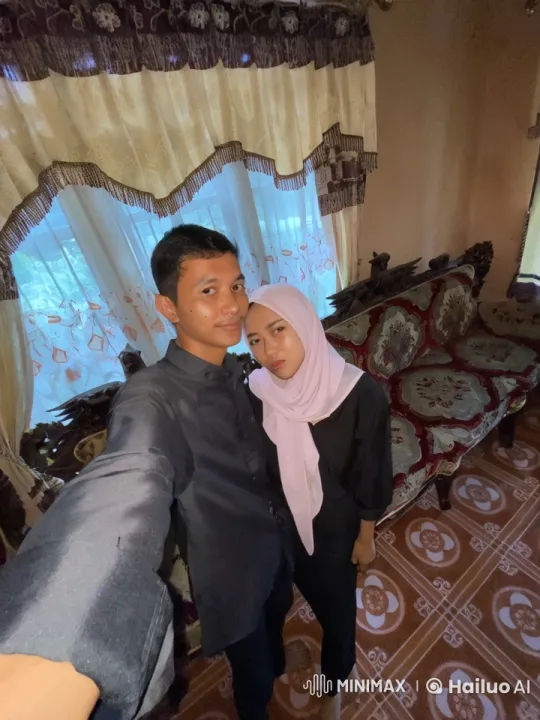 Couple Performs Graceful Kung Fu in Elegant Living Room – AI Generated Video | Hailuo AI