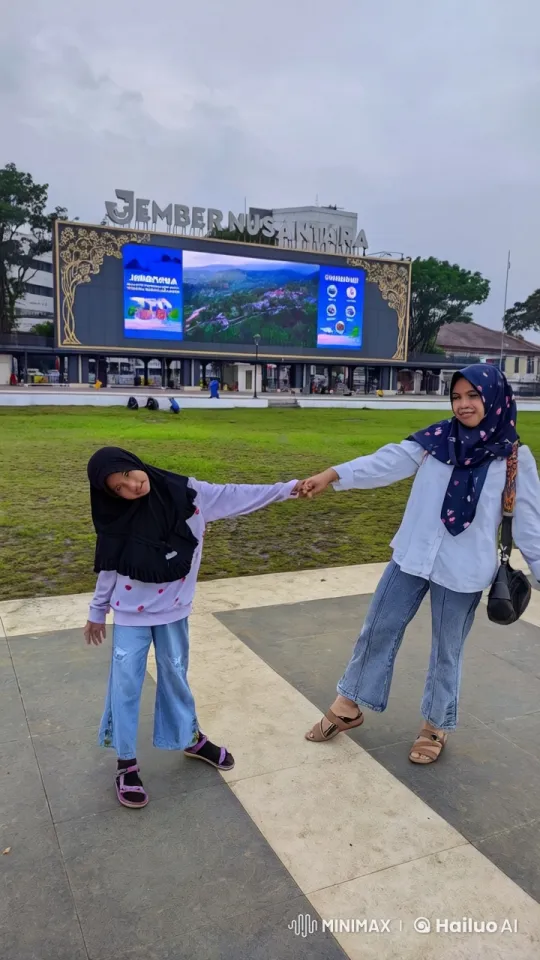 Kungfu Battle in Front of Jember Nusantara Building – AI Generated Video | Hailuo AI