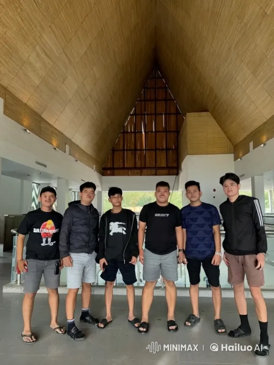 Young Men Perform Impressive Kungfu in Modern Setting – AI Generated Video | Hailuo AI