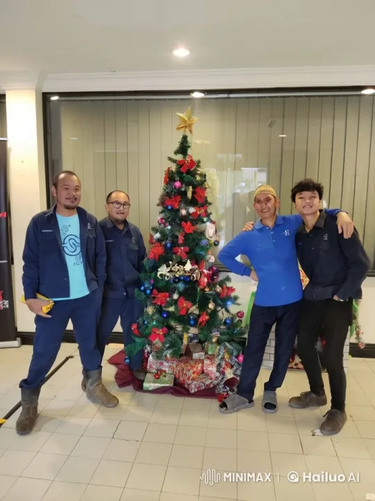 Workers Perform Kung Fu by Christmas Tree – AI Generated Video | Hailuo AI