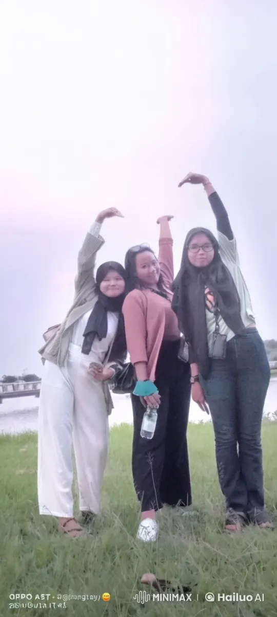 Friends Practice Kungfu in Twilight Riverside Setting – AI Generated Video | Hailuo AI