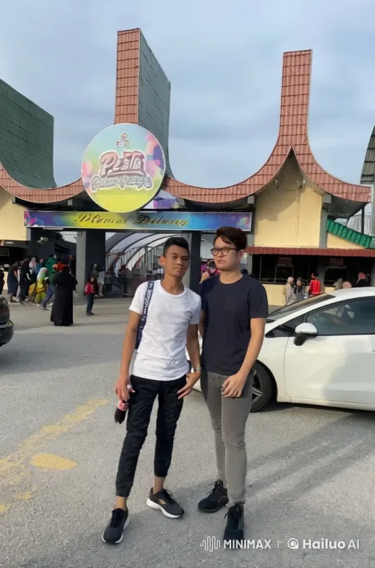 Dynamic Kungfu Display at Pesta Pulau Pinang Festival – AI Generated Video | Hailuo AI