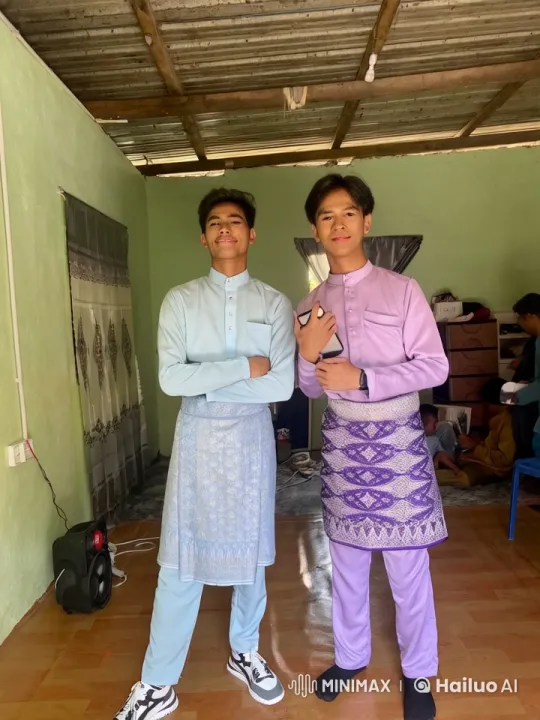 Young Men Practice Kung Fu in Traditional Attire – AI Generated Video | Hailuo AI