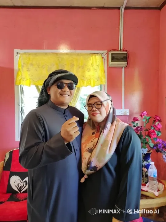 Traditional Attire, Kung Fu Pose, Domestic Comfort – AI Generated Video | Hailuo AI