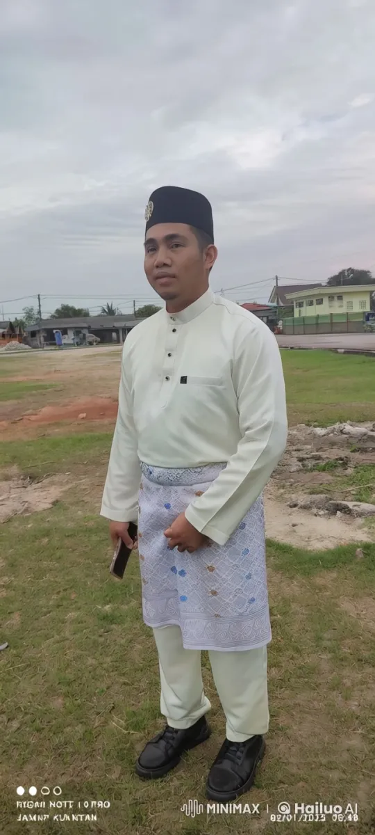 Malay Man Demonstrates Fusion of Martial Arts Styles – AI Generated Video | Hailuo AI