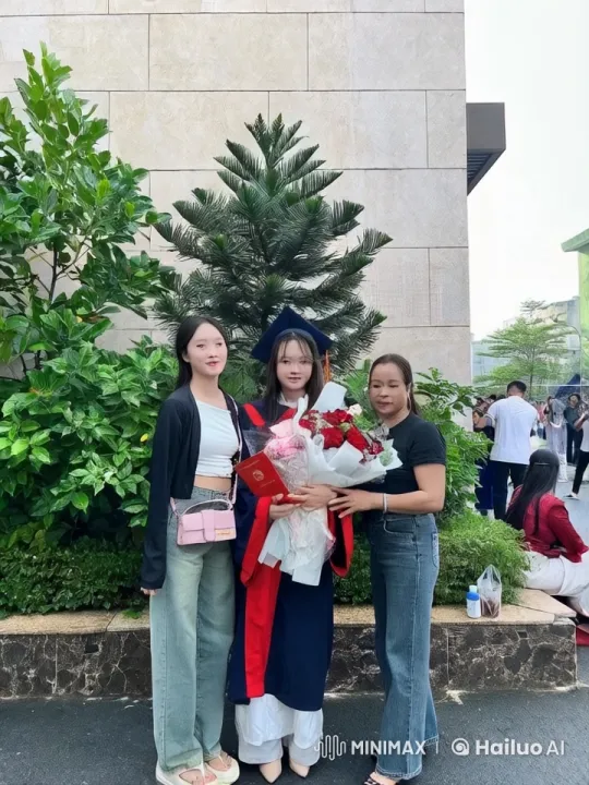 Graduate Celebrates with Friends and Kung Fu Moves – AI Generated Video | Hailuo AI