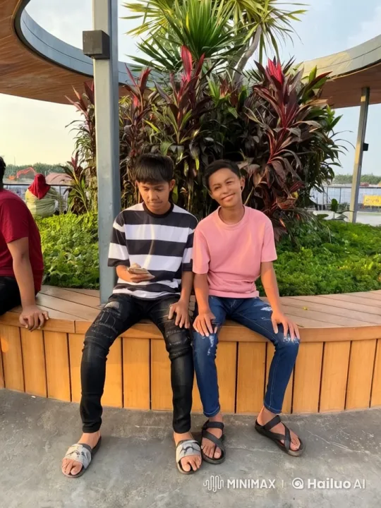 Boys Practice Impressive Kungfu Under Park Pavilion – AI Generated Video | Hailuo AI