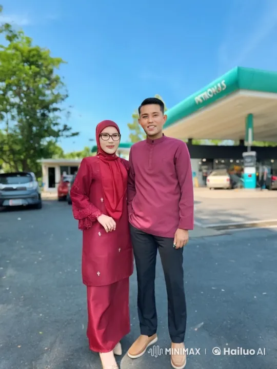Couple Performs Dynamic Kung Fu at Petrol Station – AI Generated Video | Hailuo AI