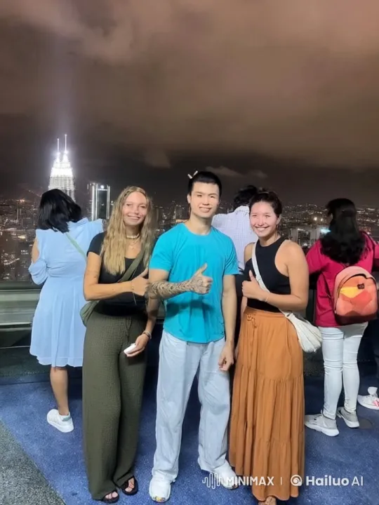 Nighttime Rooftop Martial Arts Display – AI Generated Video | Hailuo AI