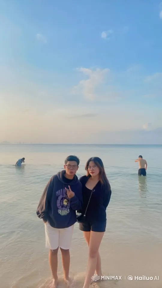 Kungfu Friends Playful Moment on Sunrise Beach – AI Generated Video | Hailuo AI