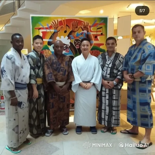 Traditional Japanese Kimono Figures in Live2D Art – AI Generated Video | Hailuo AI
