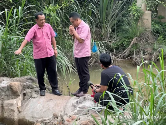 Martial Arts Fight in Lush Greenery Setting – AI Generated Video | Hailuo AI