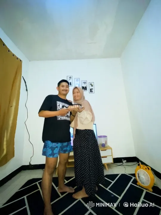 Couple Practicing Kungfu in Coordinated Stance – AI Generated Video | Hailuo AI