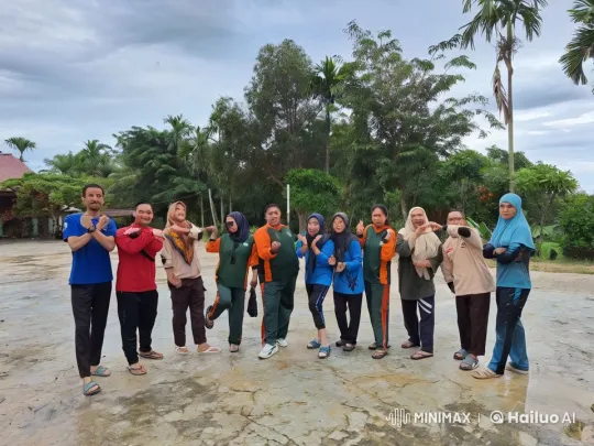 Martial Arts Display in Lush Greenery with Synchronized Moves – AI Generated Video | Hailuo AI