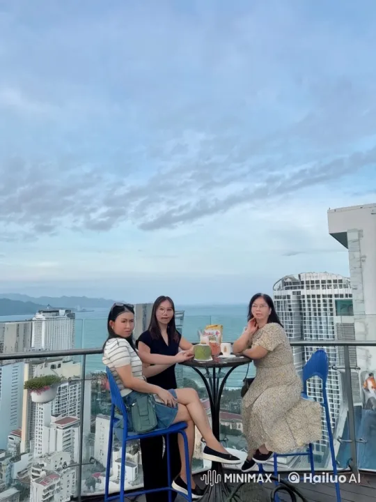 Kung Fu Practitioners in Serene Rooftop Training – AI Generated Video | Hailuo AI