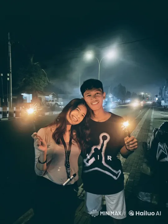 Nighttime Kungfu Battle on a Quiet Street – AI Generated Video | Hailuo AI