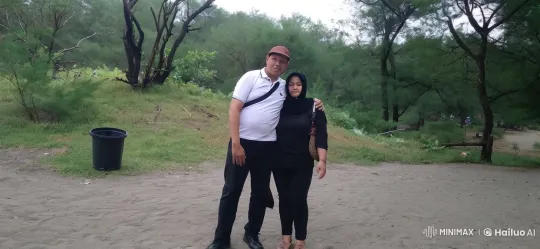 Martial Artists Display Skills in Tranquil Outdoor Setting – AI Generated Video | Hailuo AI