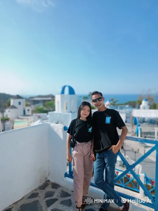 Couple's Energetic Kung Fu Display on Coastal Terrace – AI Generated Video | Hailuo AI