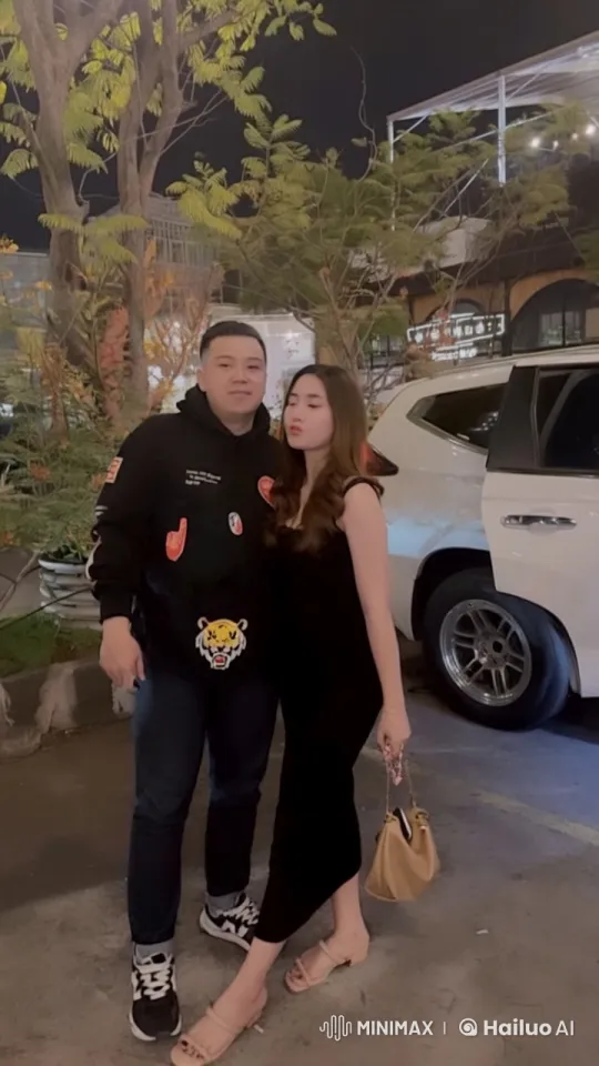 Casual Outfits, Sudden Kungfu Display in Parking Lot – AI Generated Video | Hailuo AI