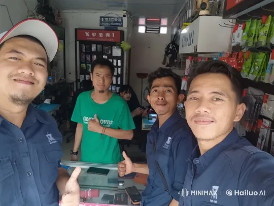 Kung Fu Masters Clash in Electronics Store – AI Generated Video | Hailuo AI