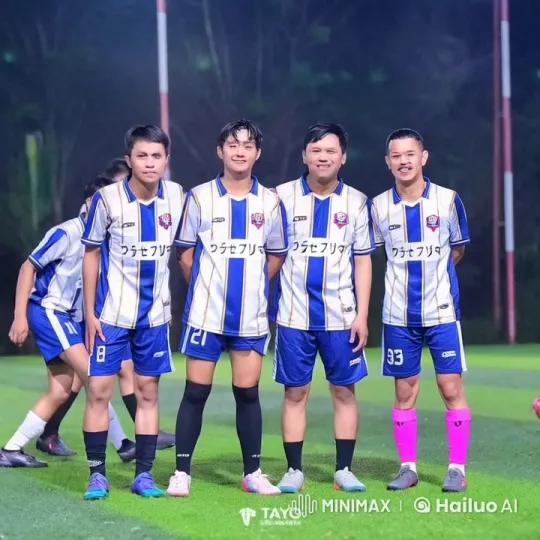 Soccer Players Surprisingly Showcase Kungfu Skills on Field – AI Generated Video | Hailuo AI
