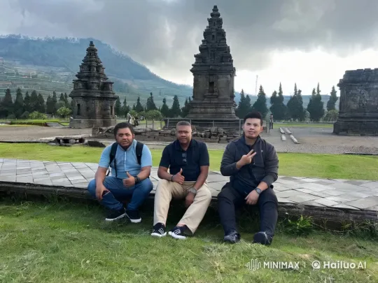 Ancient Temples: Martial Arts Mastery and Synchronized Battle – AI Generated Video | Hailuo AI