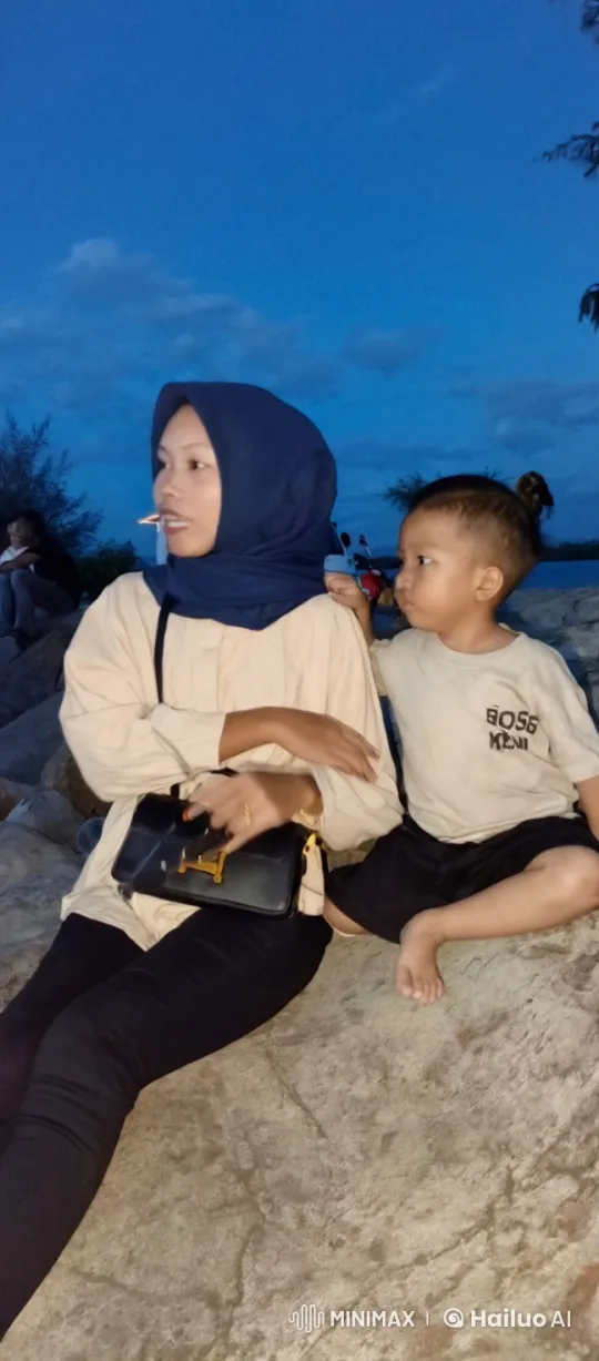 Woman Practices Kung Fu with Child in Dusk Setting – AI Generated Video | Hailuo AI