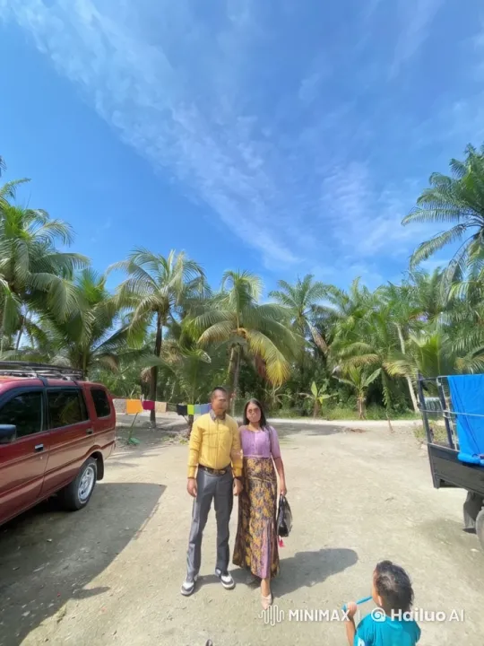 Couple Performs Kung Fu in Lush Outdoor Setting – AI Generated Video | Hailuo AI
