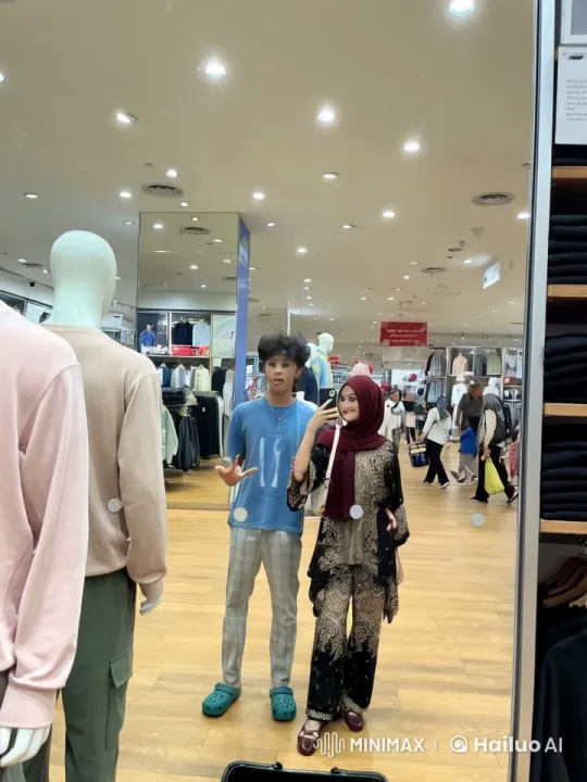 Couple Poses for Selfie Amidst Store's Bustle – AI Generated Video | Hailuo AI