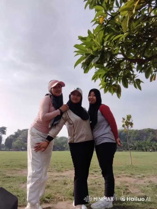 Hijabi Women Practicing Martial Arts in Park – AI Generated Video | Hailuo AI