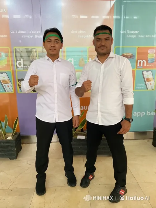 Martial Artists Showcase Combat Skills in Dynamic Sequence – AI Generated Video | Hailuo AI
