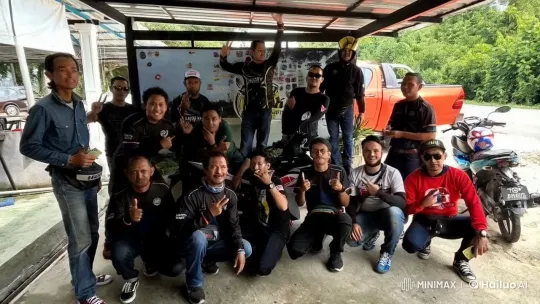 Motorcycle Enthusiasts Perform Martial Arts Tribute – AI Generated Video | Hailuo AI