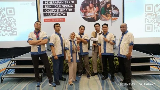 Traditional Shirted Performers Showcase Martial Arts at Bekasi Tourism Event – AI Generated Video | Hailuo AI