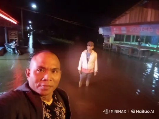 Kungfu Display on Flooded Night Street – AI Generated Video | Hailuo AI