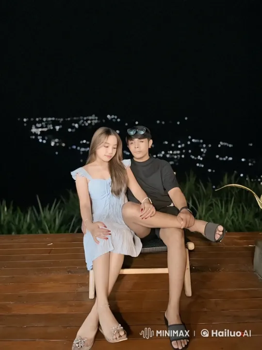 Romantic Bench Scene Transitions to Vigorous Kungfu Sequence – AI Generated Video | Hailuo AI