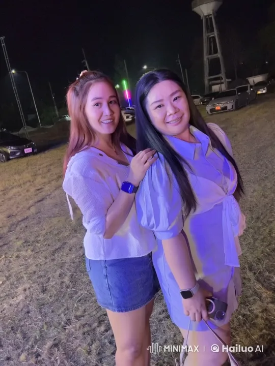 Nighttime Kung Fu Fight Display by Two Women – AI Generated Video | Hailuo AI