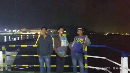 Noisy Night Kung Fu Combat on Ferry Deck – AI Generated Video | Hailuo AI
