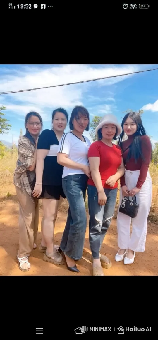 Women Display Martial Arts Skills in Outdoor Choreography – AI Generated Video | Hailuo AI