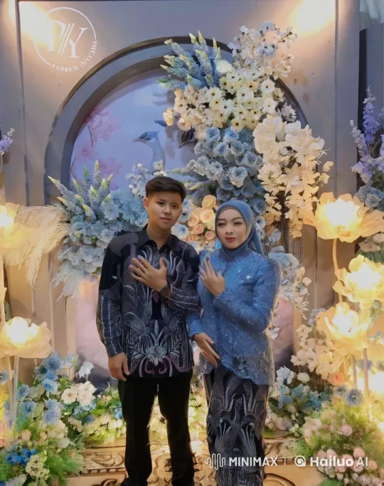 Elegant Martial Arts Display Against Floral Backdrop – AI Generated Video | Hailuo AI
