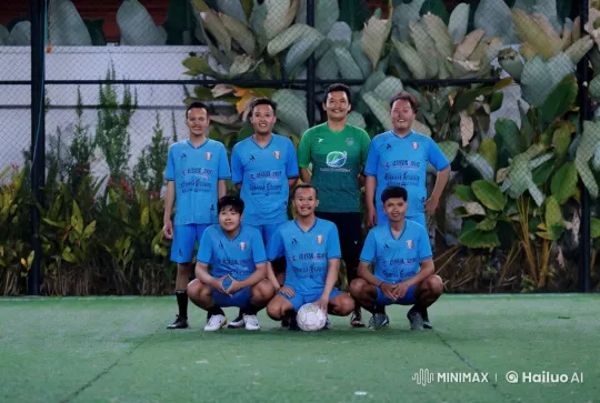 Soccer Players Transform into Martial Artists in Action-Packed Video – AI Generated Video | Hailuo AI