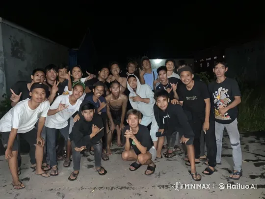 Nighttime Kung Fu Demonstration in Outdoor Setting – AI Generated Video | Hailuo AI
