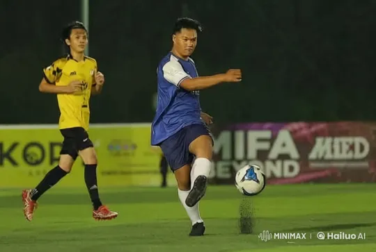 Soccer Meets Kungfu in Thrilling Night Match – AI Generated Video | Hailuo AI